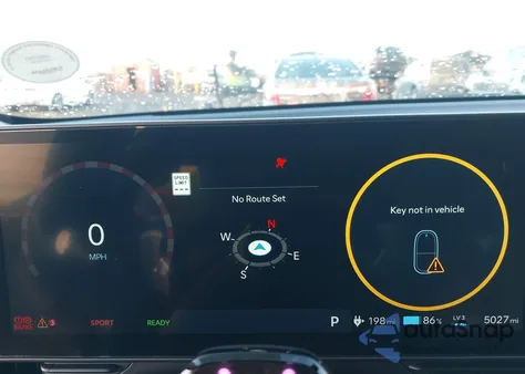 2025 Hyundai Ioniq 5 Se Standard Range z USA, uszkodzony, nr VIN 7YAKM4DB6SY020072